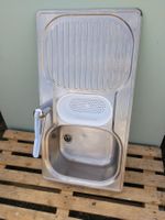 Spüle inkl. schwenkbarer Wasserhahn