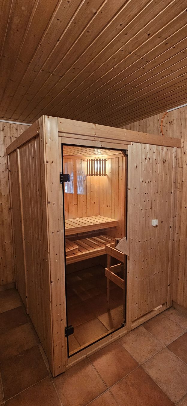 Sauna & Accessori: Sauna. A démonter et emporter – Nuovo (secondo la descrizione) da Vufflens-la-Ville venduto da b.tagand