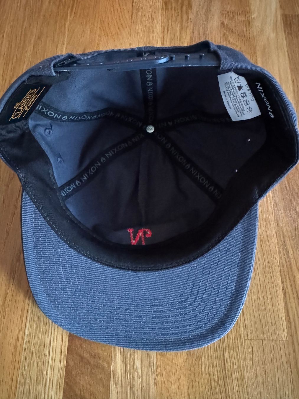 Altro in  Abbigliamento & Accessori: NIXON SNAPBACK CAP **NEUWERTIG** – Nuovo (secondo la descrizione) da Allschwil venduto da KShing 2