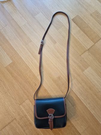 Kleine Handtasche schwarz/braun