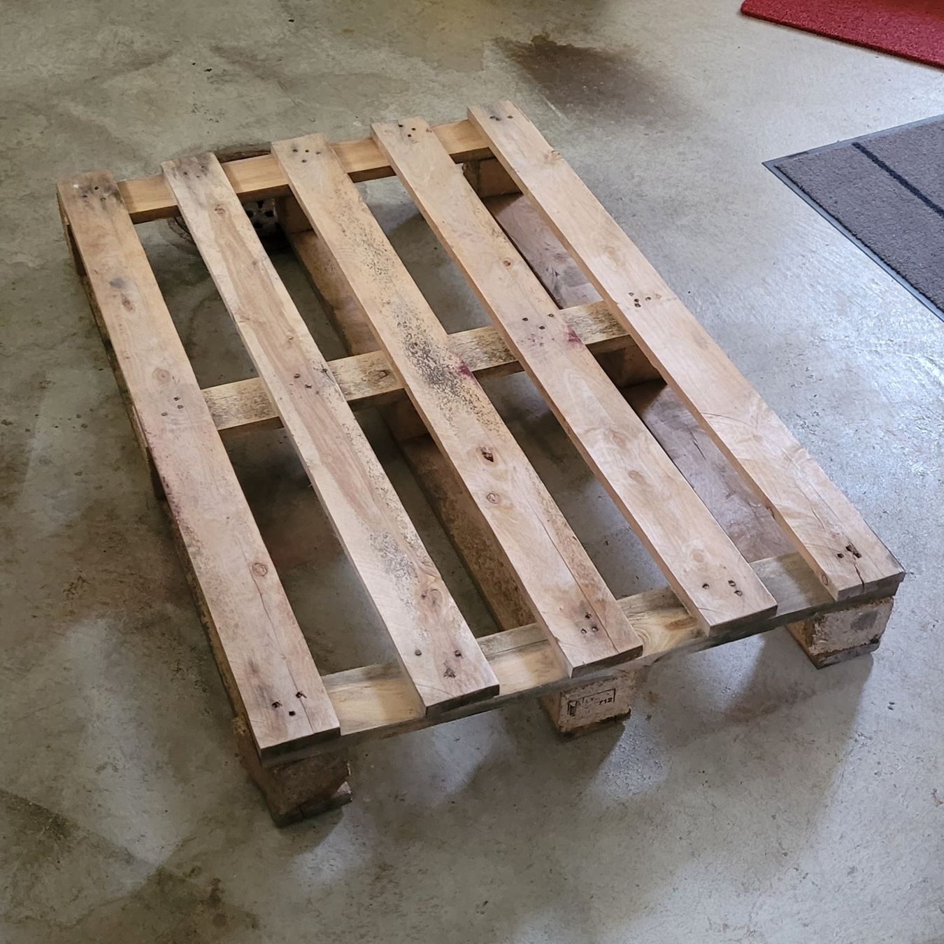 Pallets: Einwegpalette / Holzpalette – Usato da Wattwil venduto da Josua1995