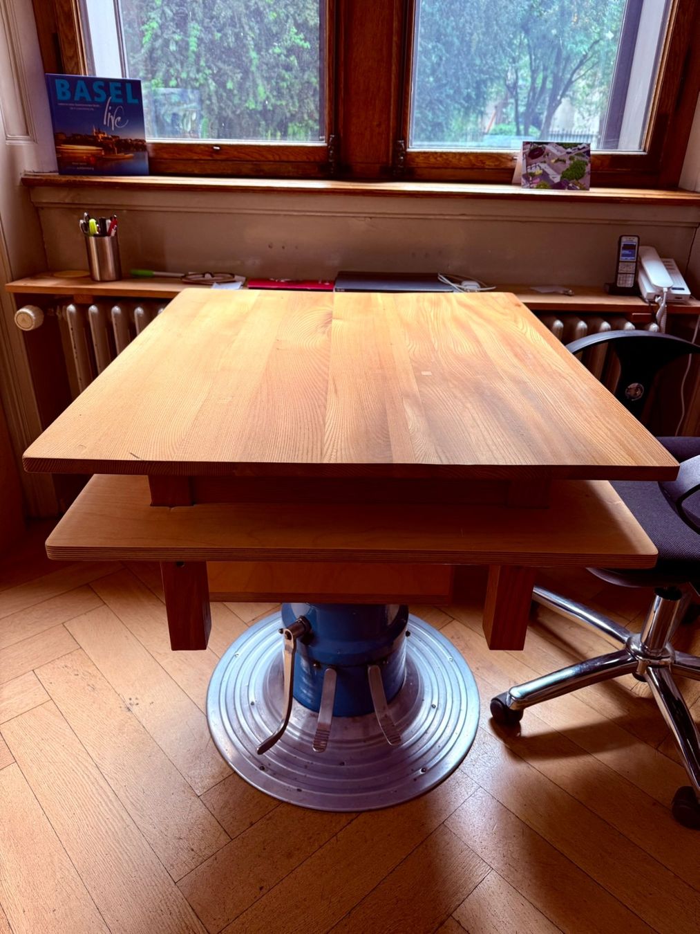 Scrivanie: Vintage Bürotisch 80x70 – Usato da Basel venduto da dies_irae 1