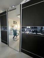Grosser Kleiderschrank ( Schwebetürenschrank )