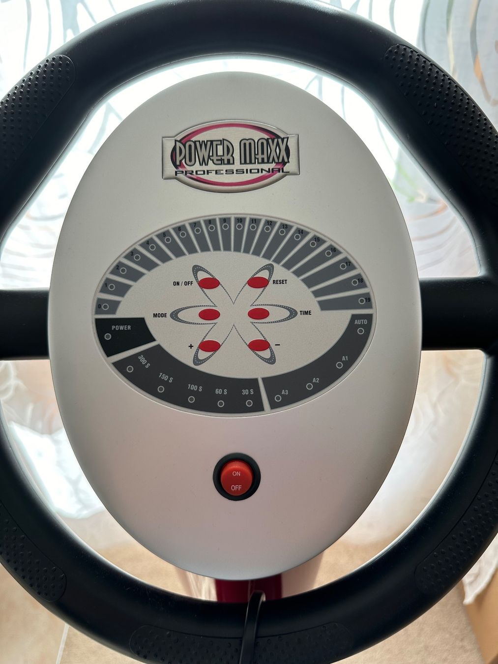 Hometrainer: Vibrationsplatte PowerMAXX – Usato da Aarau venduto da solama
