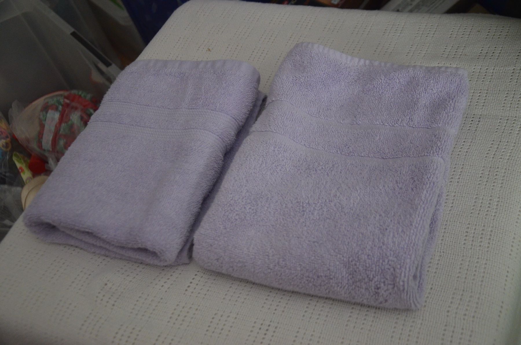 Serviettes de bain: 1 SERVIETTE + BADE TEPPICHE - CM 50X90+50X70 – D'occasion à Chiasso par Dolly015