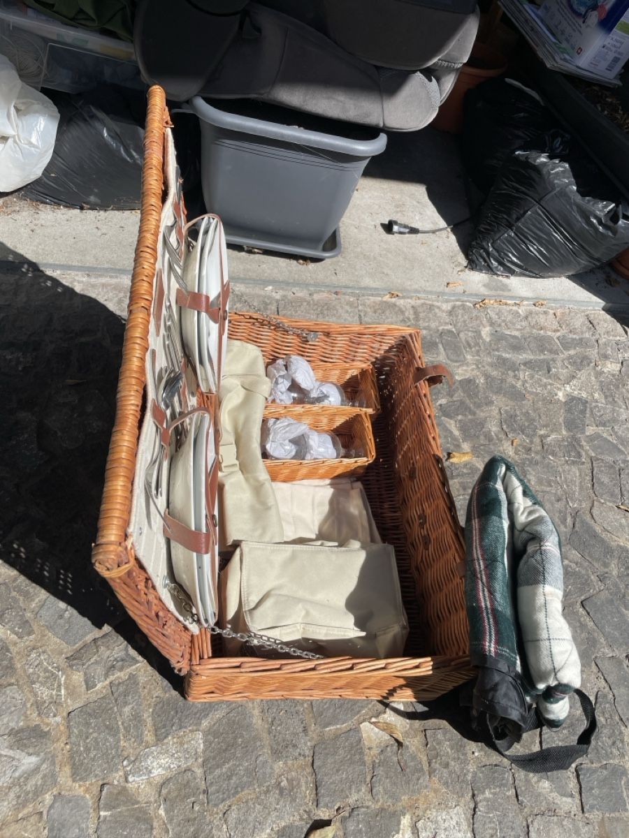 Services de table: Picknickkoffer – Neuf (Voir description) à Thun par Villawisteria 3