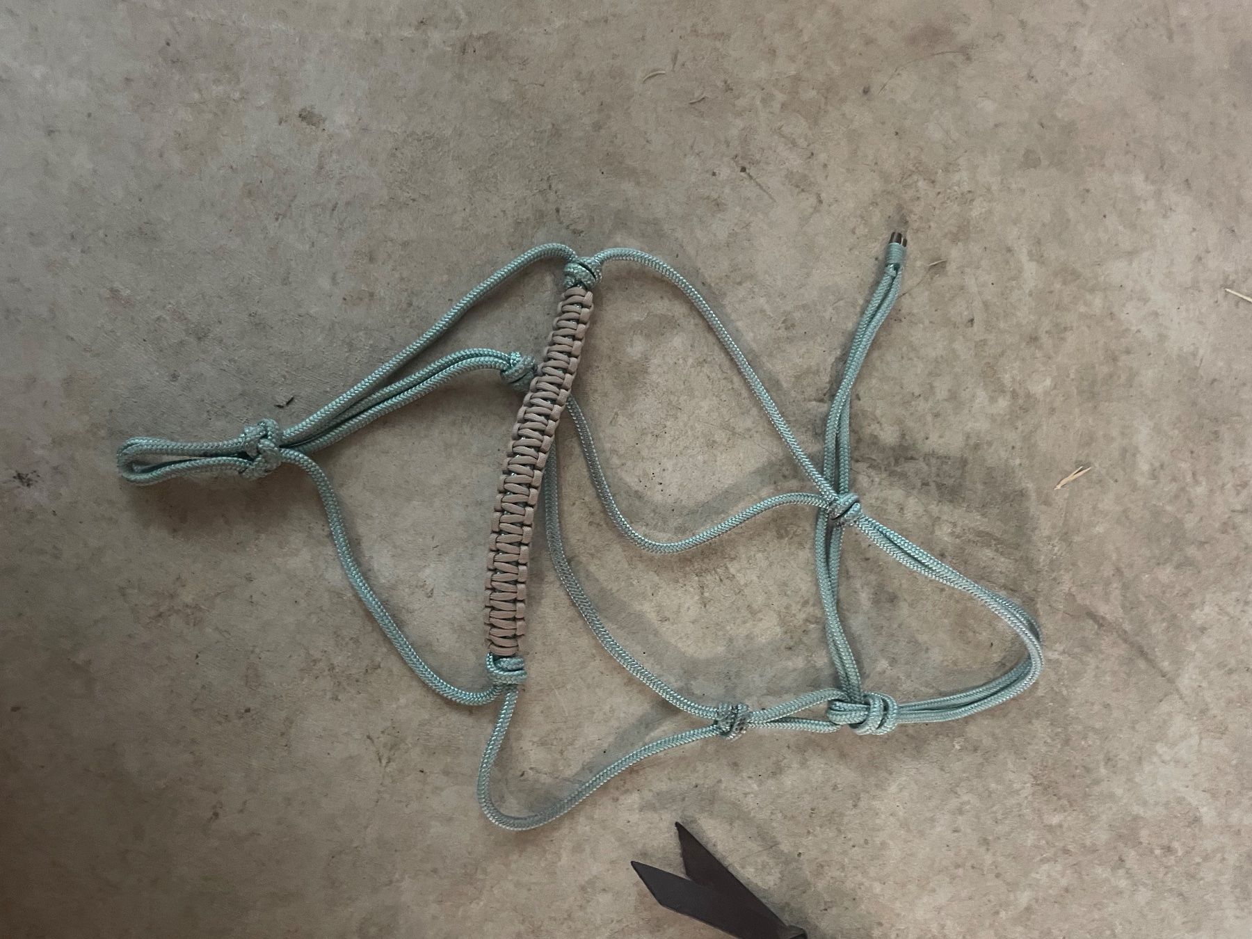 Brides, licols: Halftali Knotenhalfter seamint – D'occasion à Duggingen par lucidlu