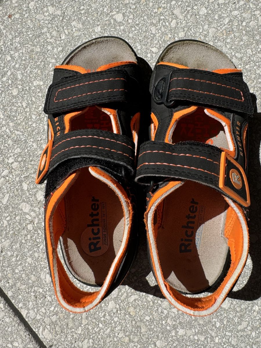 Chaussures garçon: Richter Sandalen schwarz/orange Gr. 31 – Neuf (Voir description) à Brütten par Rod816 1