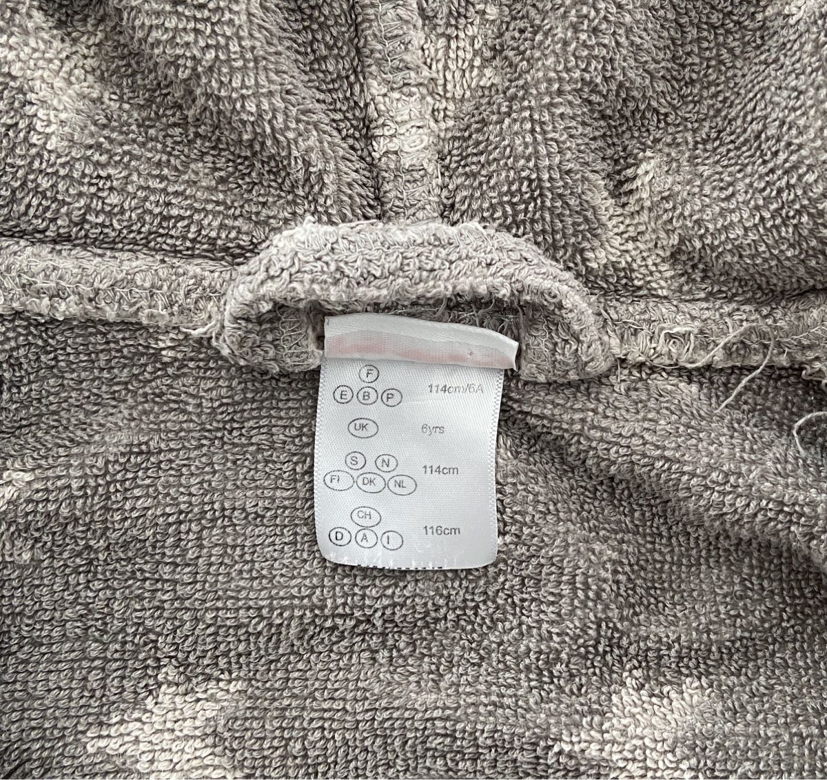 Accappatoi: Vertbaudet Bademantel - Grösse 116 – Usato da Pfäffikon ZH venduto da Mihu79 3