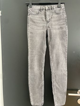Skinny Jeans dunkelgrau Gr. 34