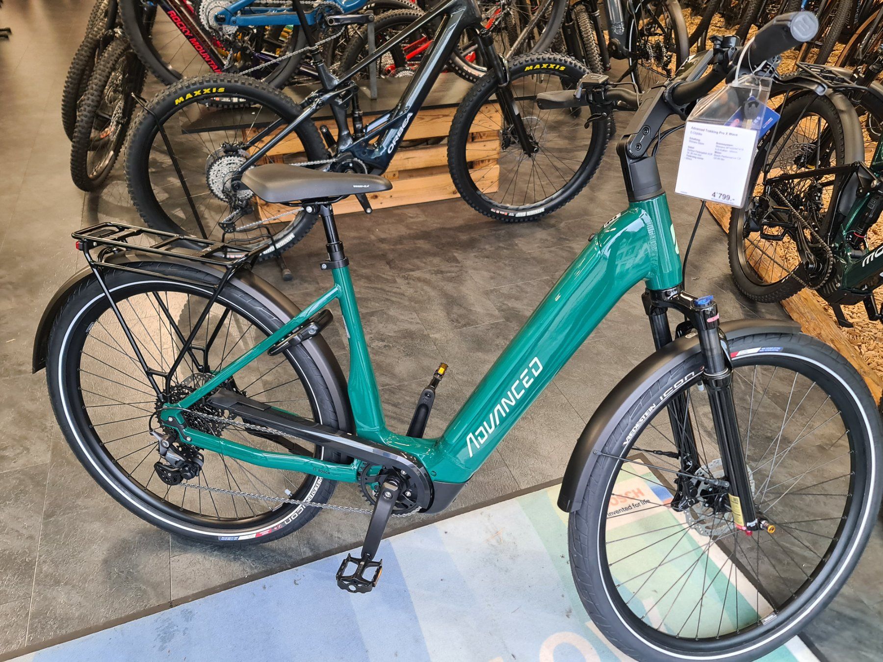 Velos: Advanced Trekking Pro X Wave 750 Grösse L – Neu (gemäss Beschreibung) aus Steinen von Works74