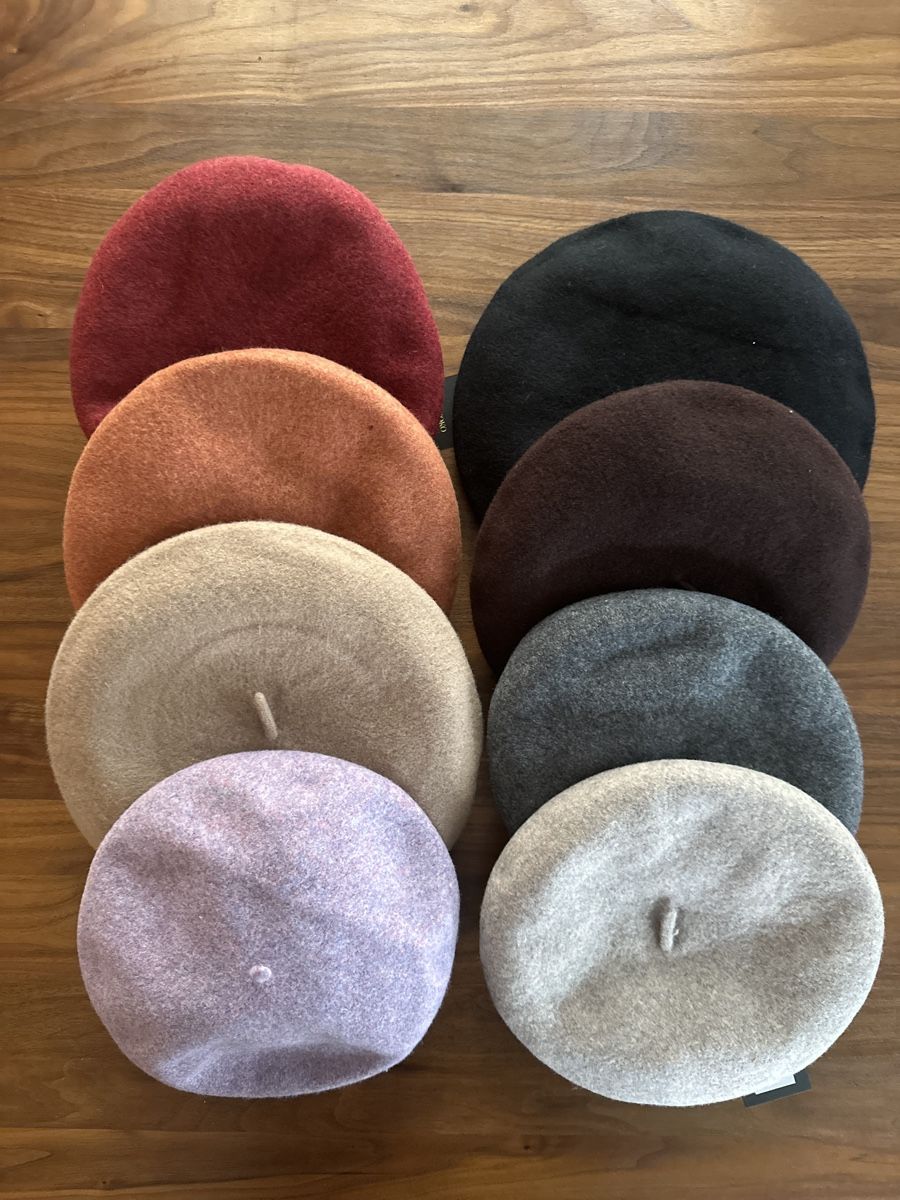 Copricapi, berretti & cappellini: Baskenmütze Beret – Nuovo e nell'imballaggio originale da Zürich venduto da Simon8032 2