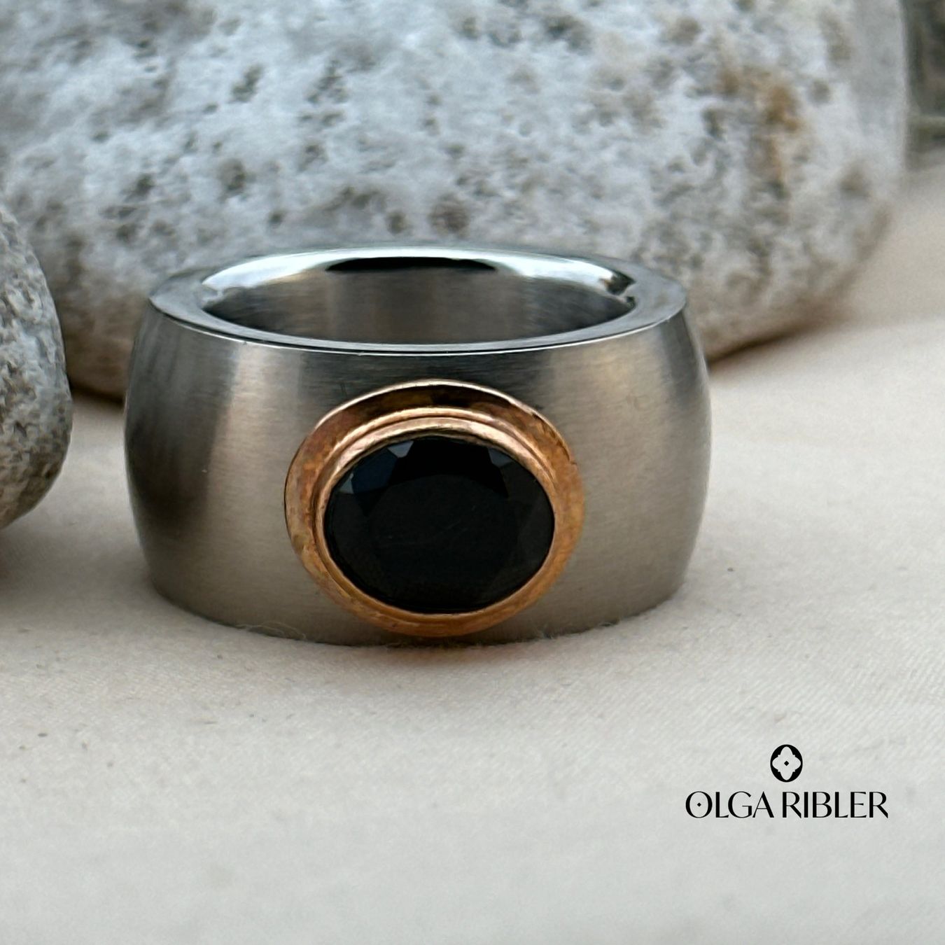 Olga Ribler Bagues: Edelstahl Statement  Ring mit Onyx Grösse 60 – Neuf (Voir description) à Luzern par Schmuckoutlet 2