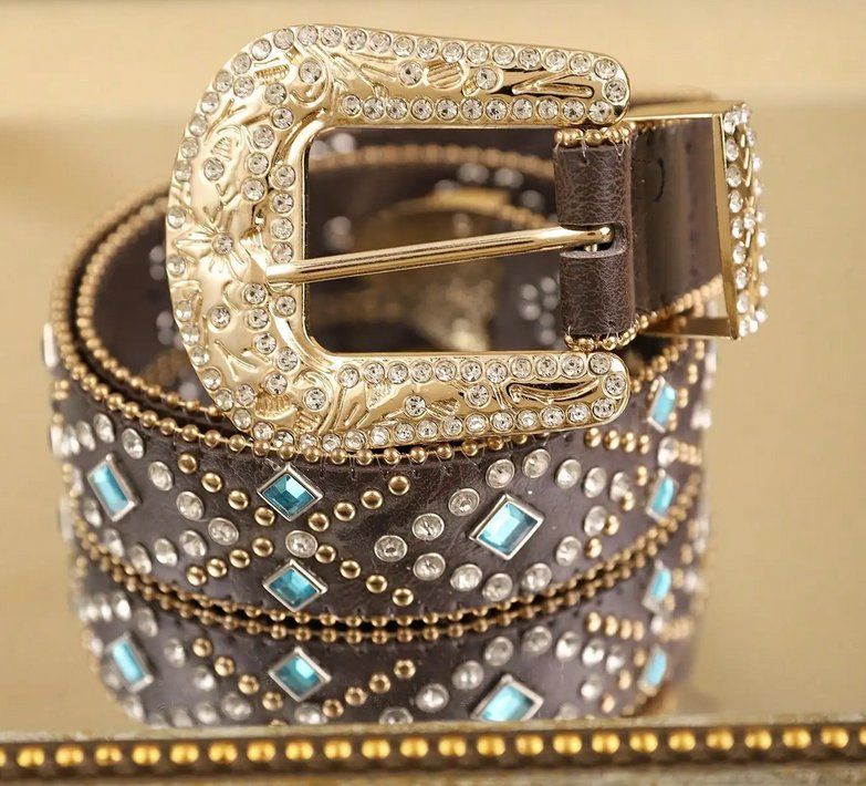 Cinture: Brauner böhmischer PU-Ledergürtel – Nuovo e nell'imballaggio originale da Lausanne venduto da FASHION-WORLD-SHOP 1