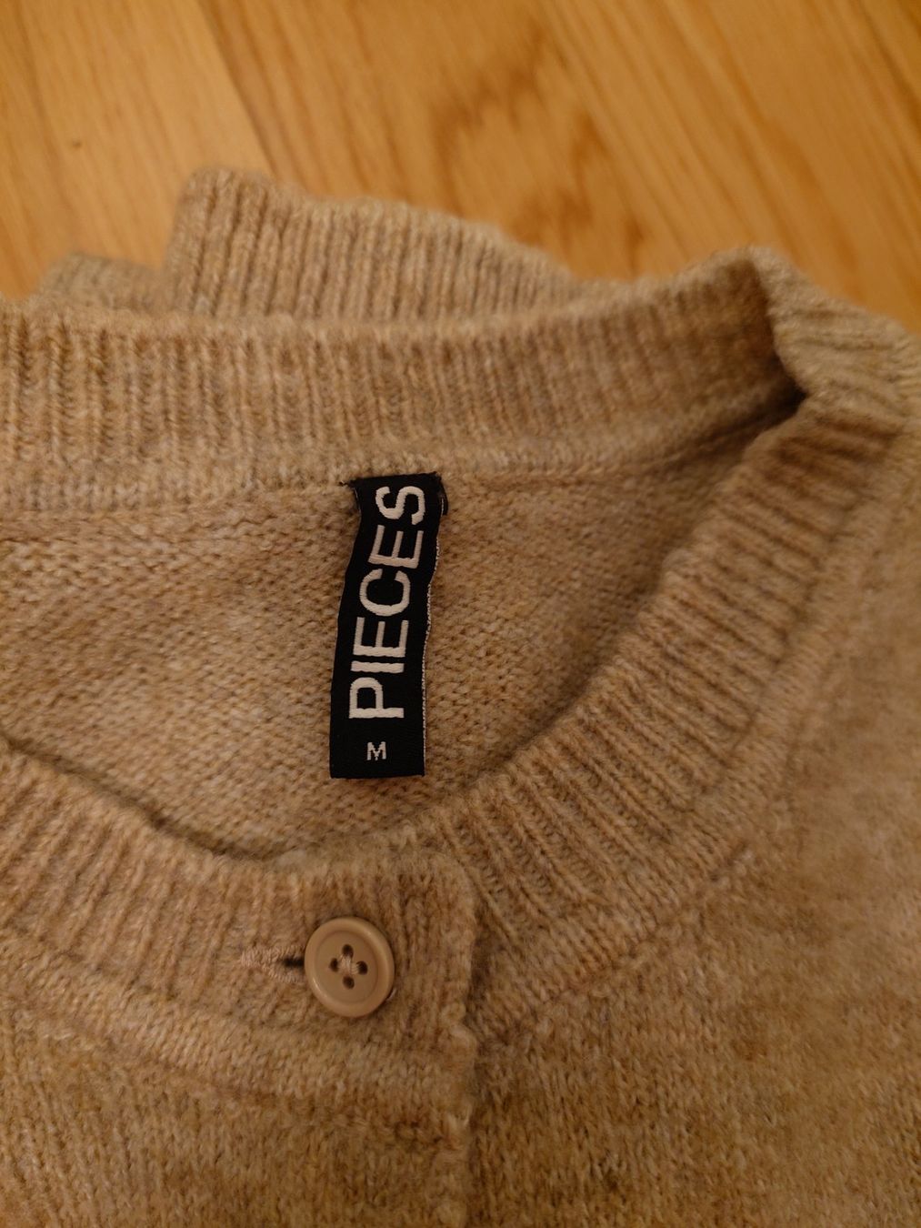 Pieces Vestes: Strickjacke beige | Gr. M | wie neu – D'occasion à Muri AG par komich4 2