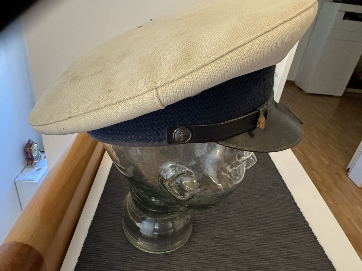 Copricapi, berretti & cappellini: Polizei schirm mütze basel – Usato da Zunzgen venduto da milesdavis76 2