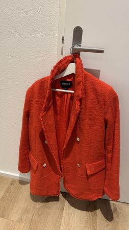 Manguun Blazer