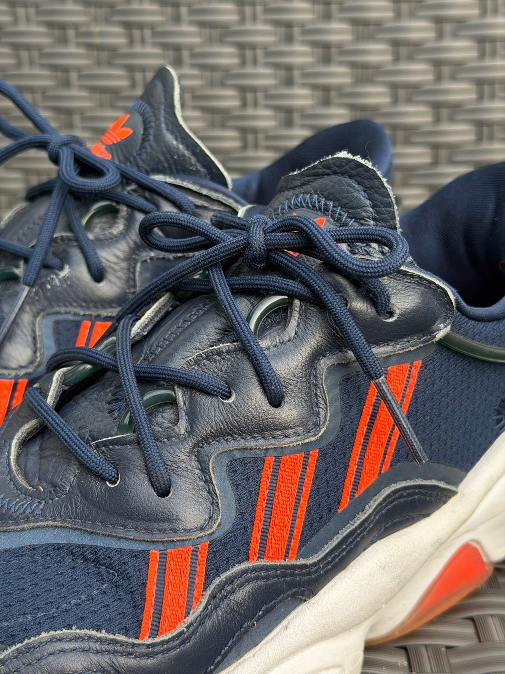 Adidas Chaussures hommes: Adidas Ozweego Schuhe – D'occasion à Meggen par gia_wz2q 5