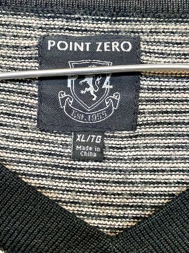 Pullover & Sweatshirts: Point Zero Schwarz-weiß gemusterter V-Ausschnitt Pullover - – Gebraucht aus Zug von vinokilo 3