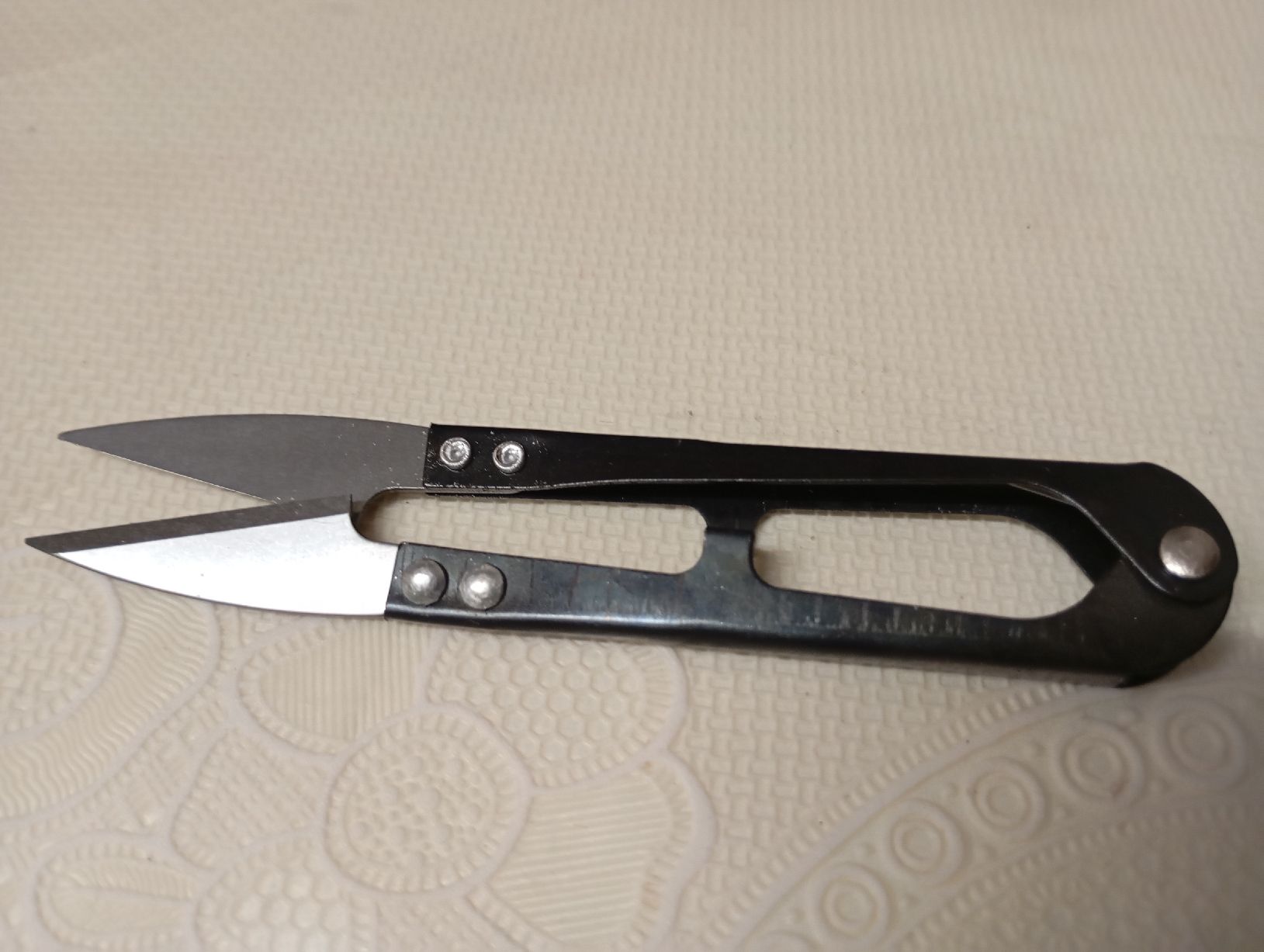 Tutti gli attrezzi: Thread snips black metal new condition – Nuovo (secondo la descrizione) da Bern venduto da pav_8b6j 2