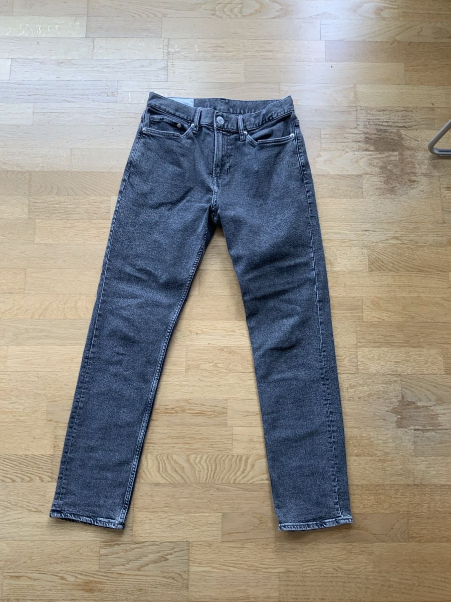 H&M Pantaloni: Schwarze Jeans – Usato da Oberentfelden venduto da KAL_EL