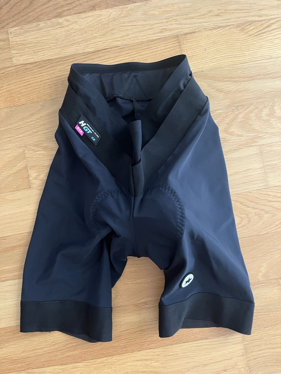 Assos Pantaloni: Velohose Assos schwarz Grösse S – Usato da Frauenfeld venduto da heyLani