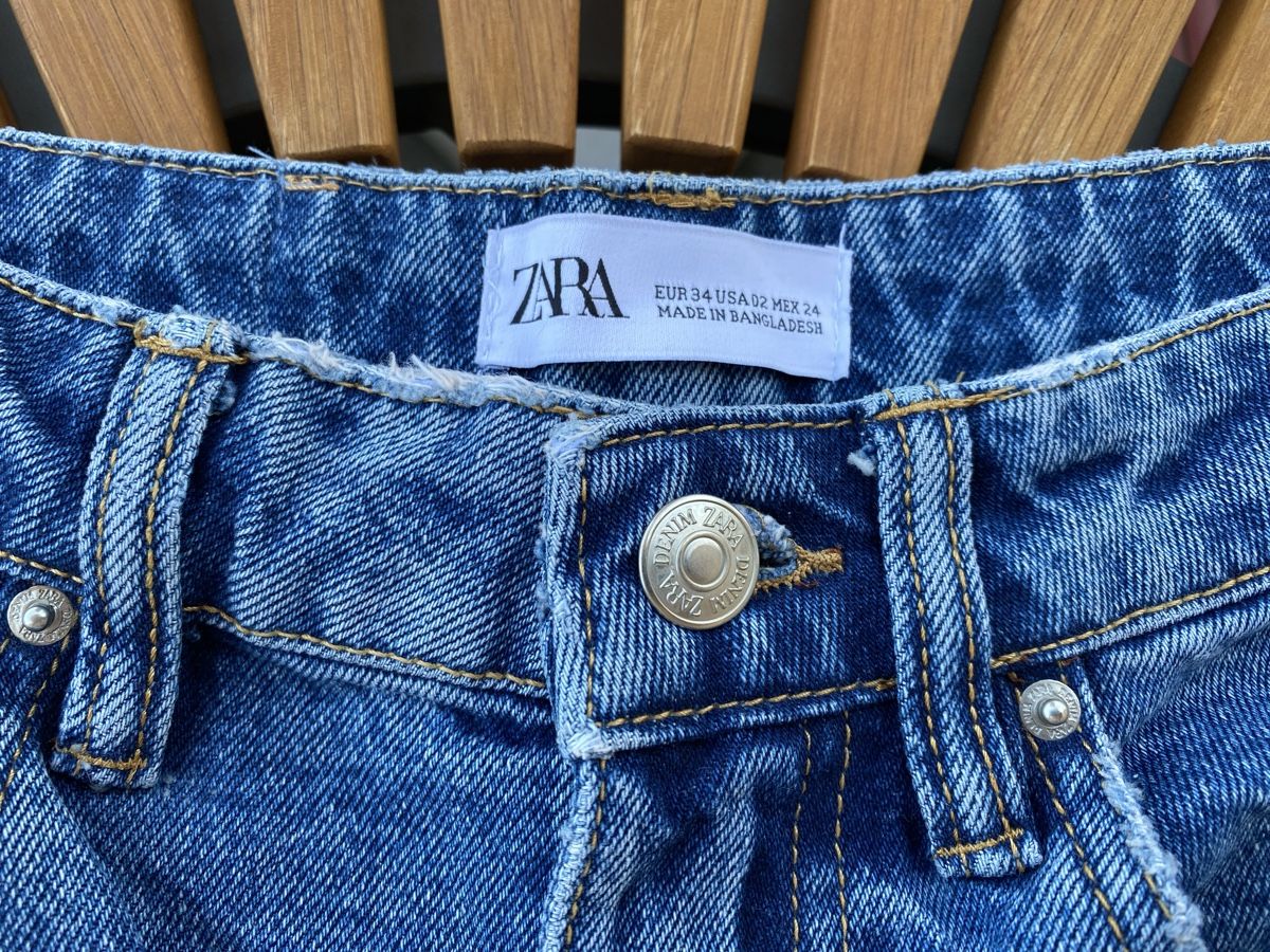 Zara Pantaloni: Shorts jeans Zara - neuf - taille 34 – Nuovo (secondo la descrizione) da Genève venduto da swissjojo 2