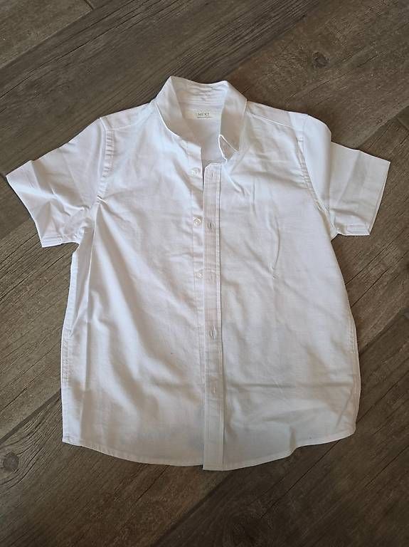 Camicie, T-shirt & Polo: 2x Kurzarm-Hemd (ca. Gr.116) – Usato da Niederweningen venduto da Reto_81 1