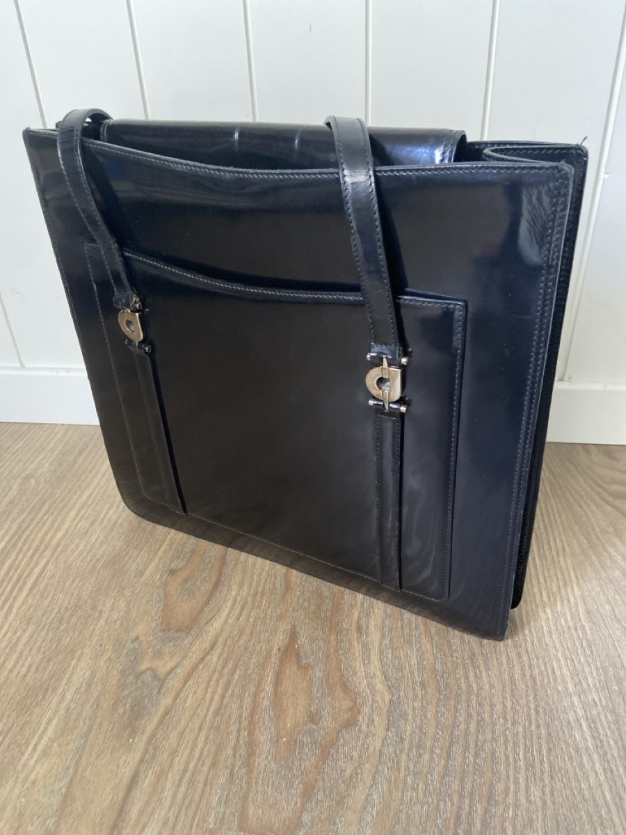 Taschen für Damen: Tasche – Gebraucht aus Murten von februari 3