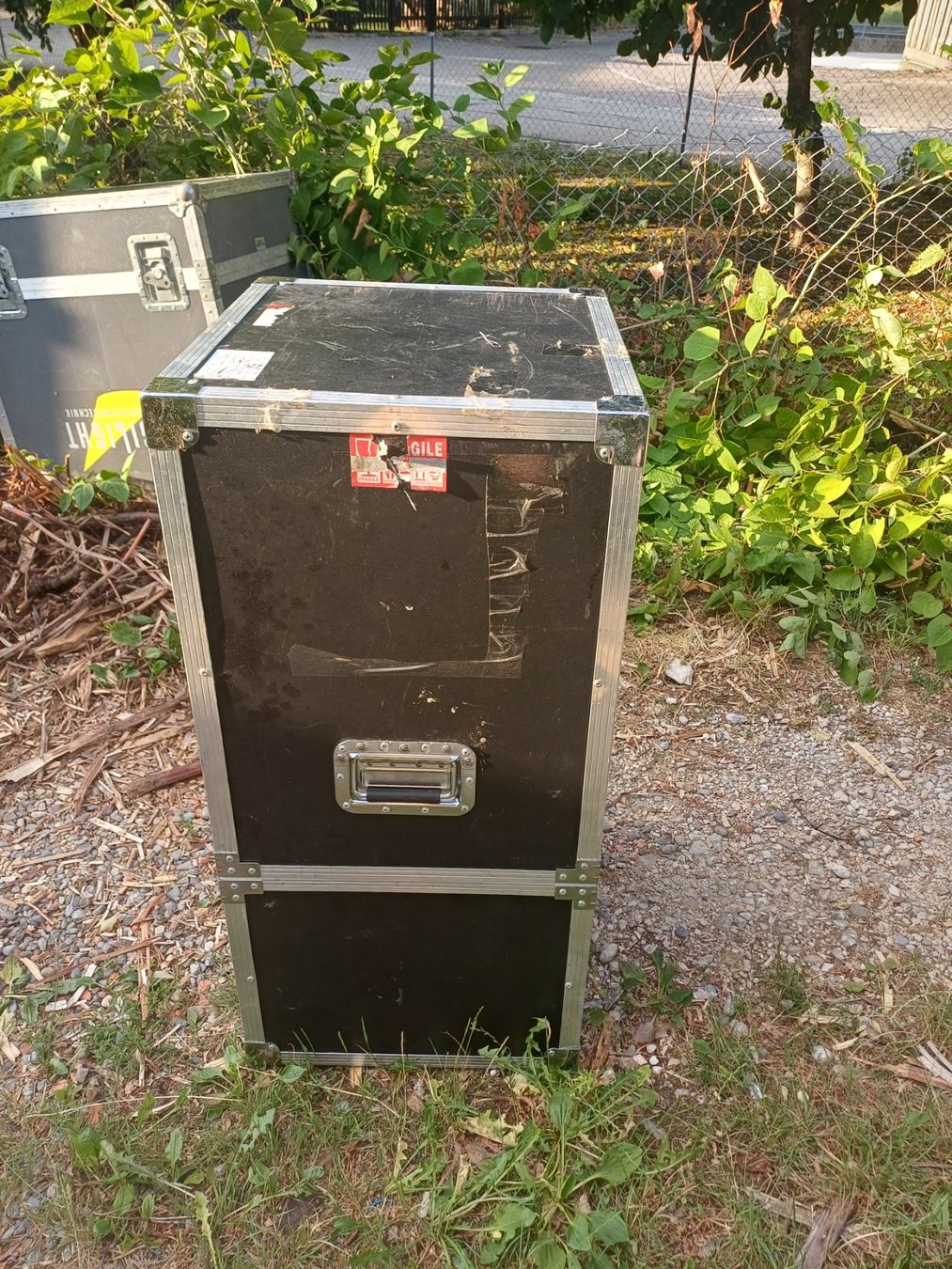 Reisekoffer: versch. Flightcase Schwarz Aluminium gebrauchter Zustand – Gebraucht aus Zullwil von imh_lq9s 2