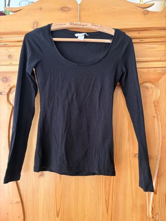 Schwarzes H&M Basic Langarmshirt, Grösse XS!