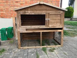 Kaninchenstall aus Holz mit Zubehör gebraucht Zustand