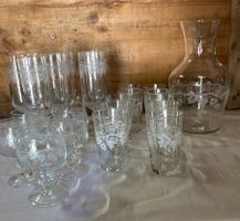 Glas Set mit Karaffe Weinreben Dekor gebraucht 23tlg