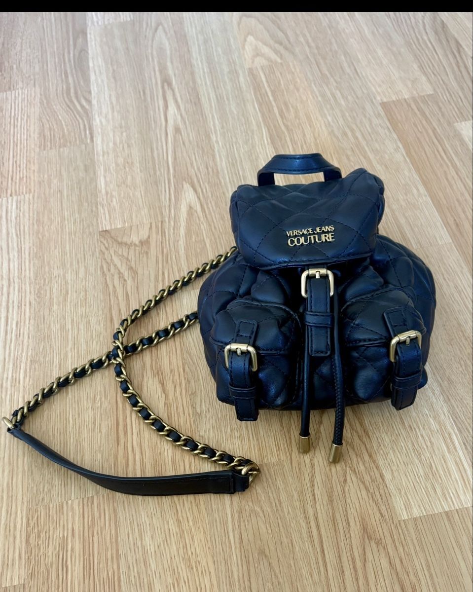 Versace Sacs femmes: Versace Jeans Couture Quilted Tasche Mini Backpack – Neuf (Voir description) à Zürich par iphigenie666