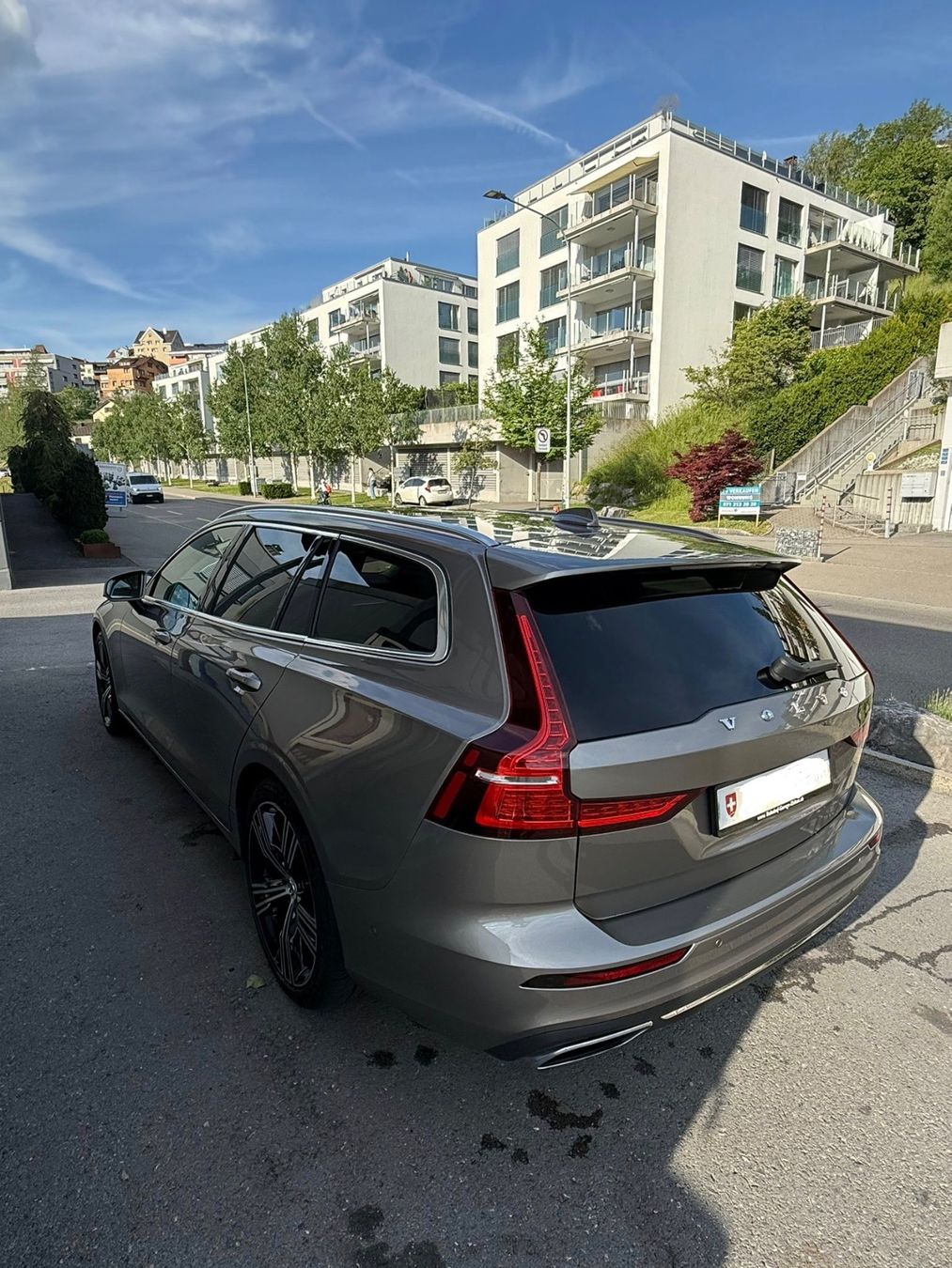 Volvo Automobili: Volvo V60 Inscription T6 – Usato da Appenzell venduto da Loiliboy 1