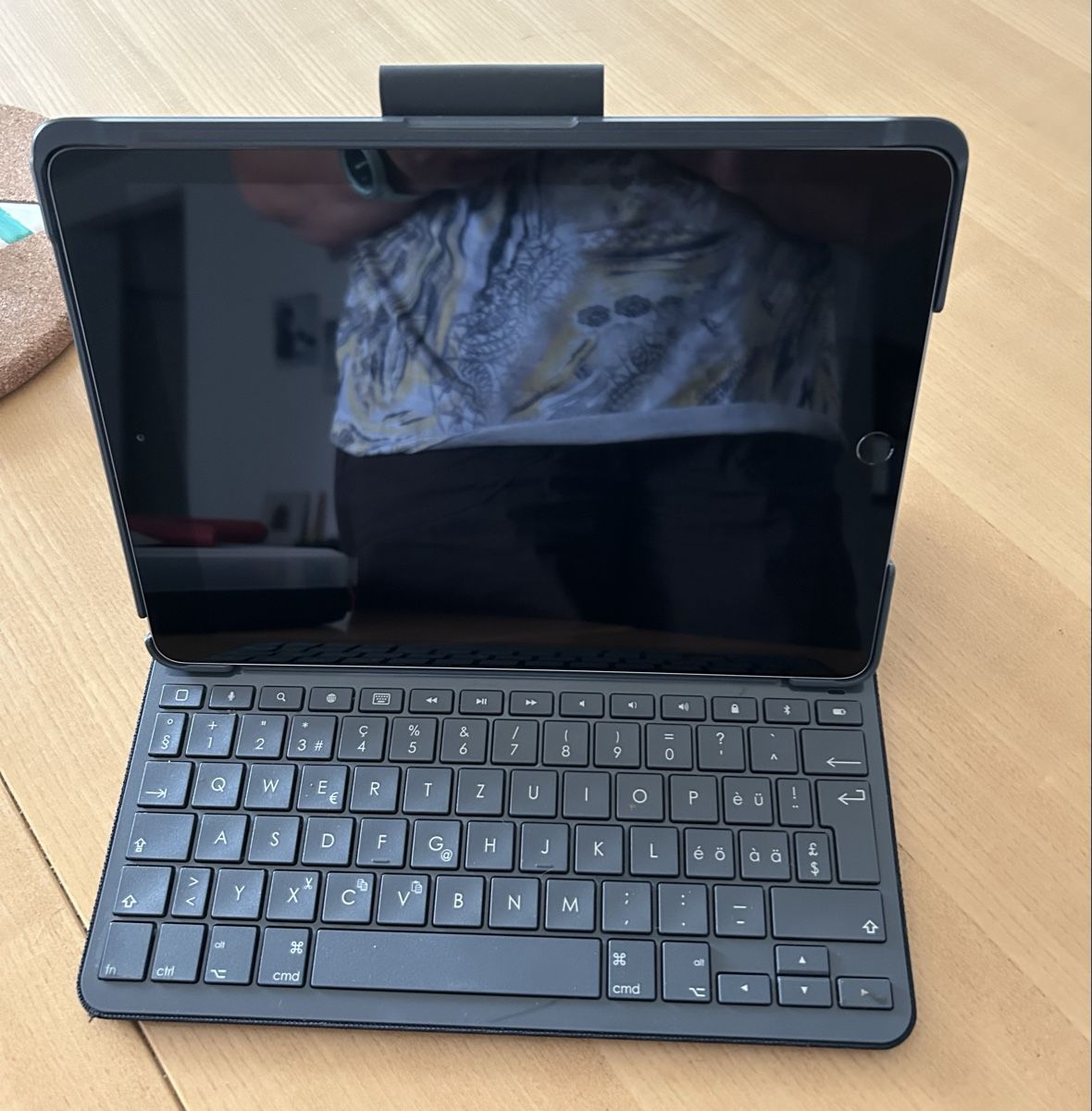 Apple Tablet PC: iPad Air 3. gen. Mit Tastatur  – Gebraucht aus Zug von nic_klq5 3