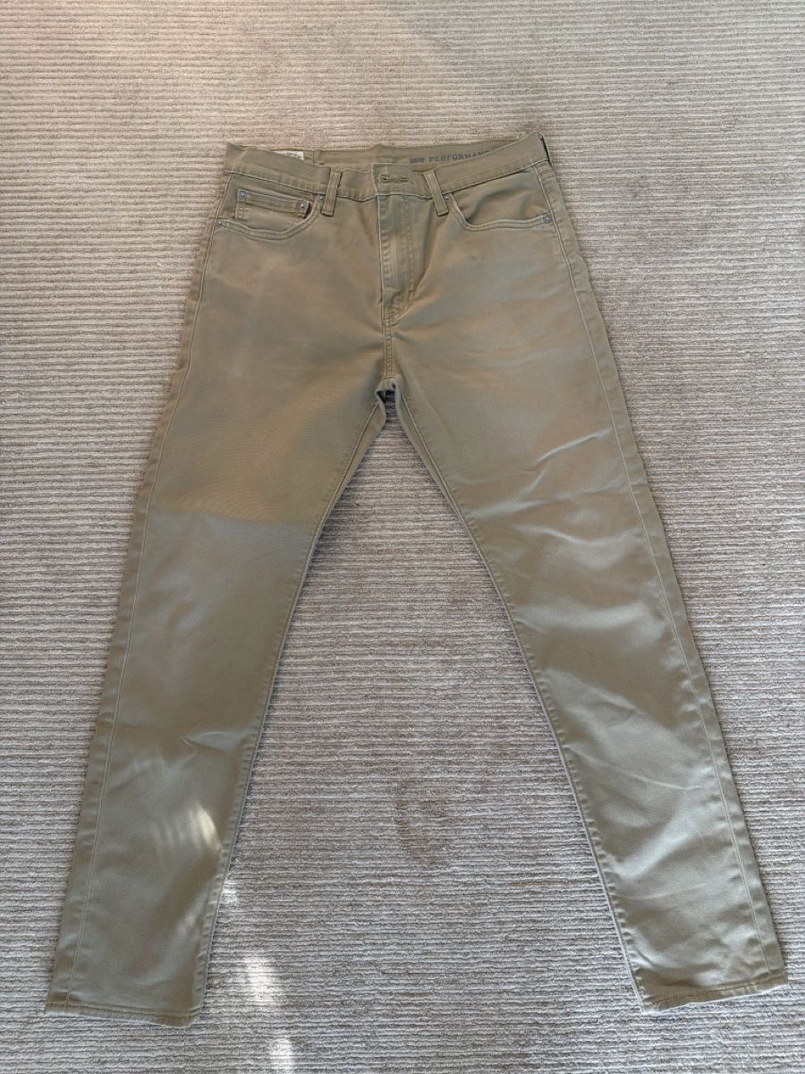 Levi's Jeans: Levis 512 taille 33/32 – Usato da COMMUGNY venduto da toutdoitdisparaitre