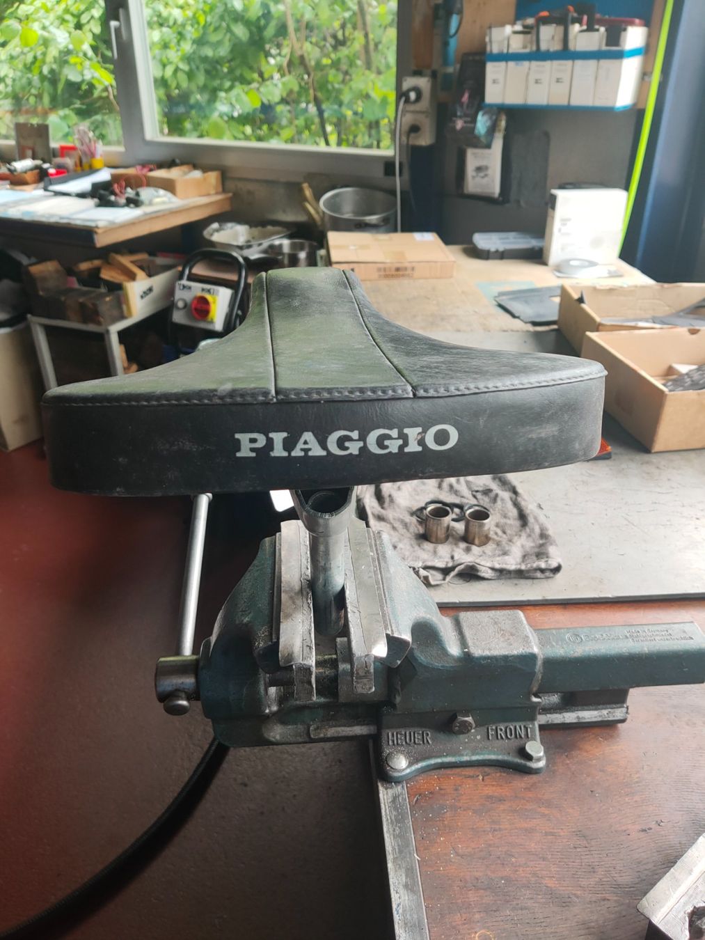 Piaggio Parti ricambio per ciclomotori: Originaler Sattel Piaggio Ciao – Usato da Worb venduto da peugeot85