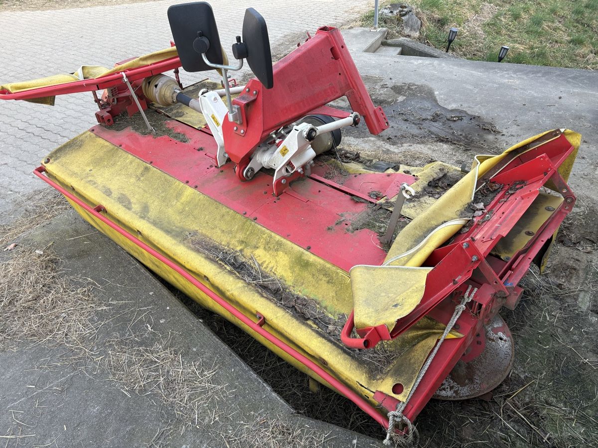Tutte le macchine: Mähwerk Pöttinger CAT 3 Meter – Usato da Häutligen venduto da Pandaturbo99