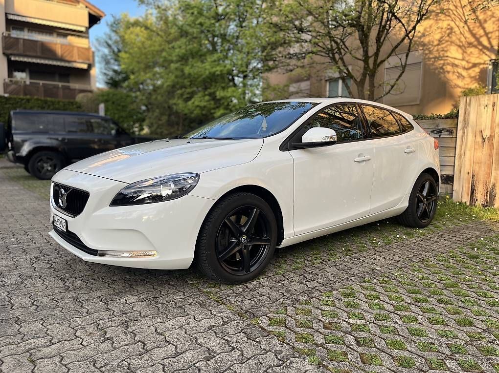 Volvo Autos: Volvo D3 (2016) - ab MFK – Gebraucht aus Schwerzenbach von exanios