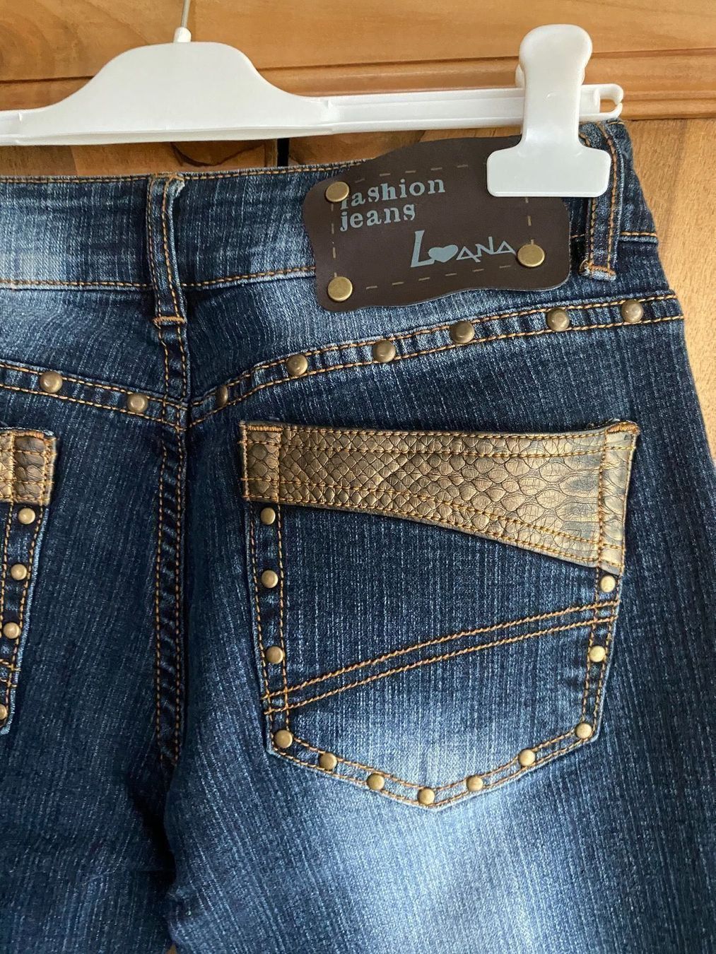 Jeans: Jean Loana  T38-40 – Nuovo (secondo la descrizione) da Porrentruy venduto da SYANKA 4