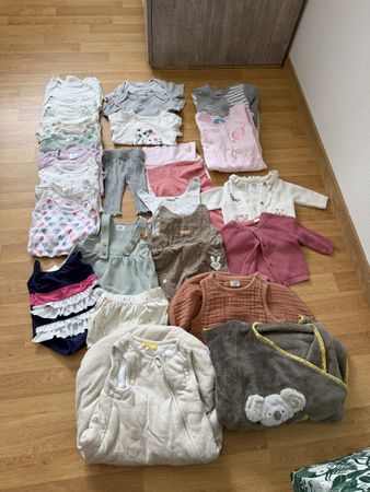  Babykleider  27 Teilige .Grösse 62/68 guter Zustand