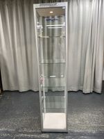 Glasvitrine beleuchtet 