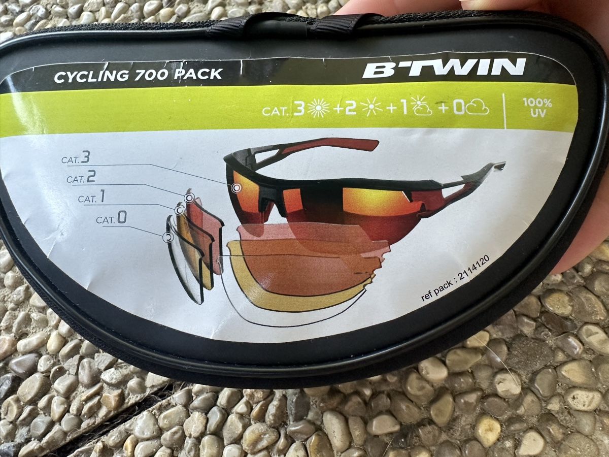 Decathlon Brillen & Gläser: Lunettes de cyclisme B'Twin Cycling 700 Pack – Gebraucht aus Plan-les-Ouates von aur_z5pj 1