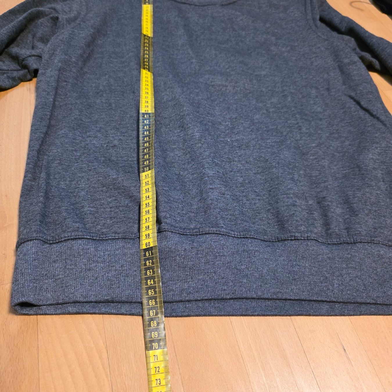 Pullover & Sweatshirts: Identic Herren Sweatshirt L grau Basic – Gebraucht aus Wald ZH von CapLux 3