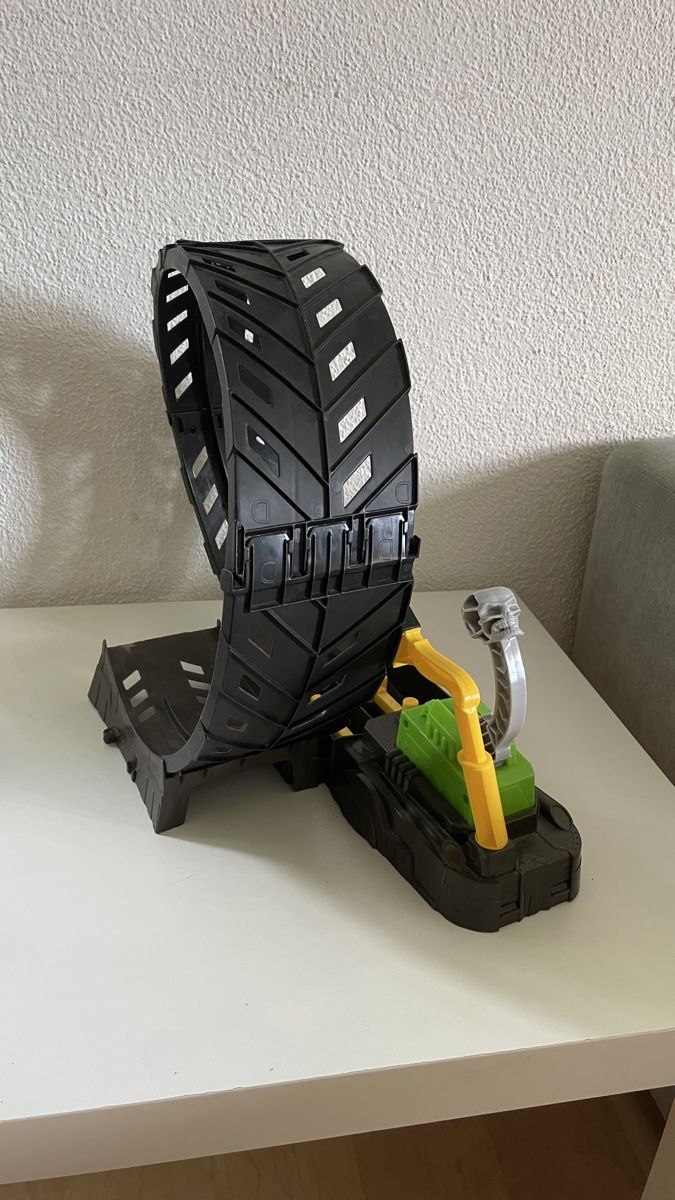 Hot Wheels Giocattoli: Hot wheels  – Usato da Volketswil venduto da Vicobe