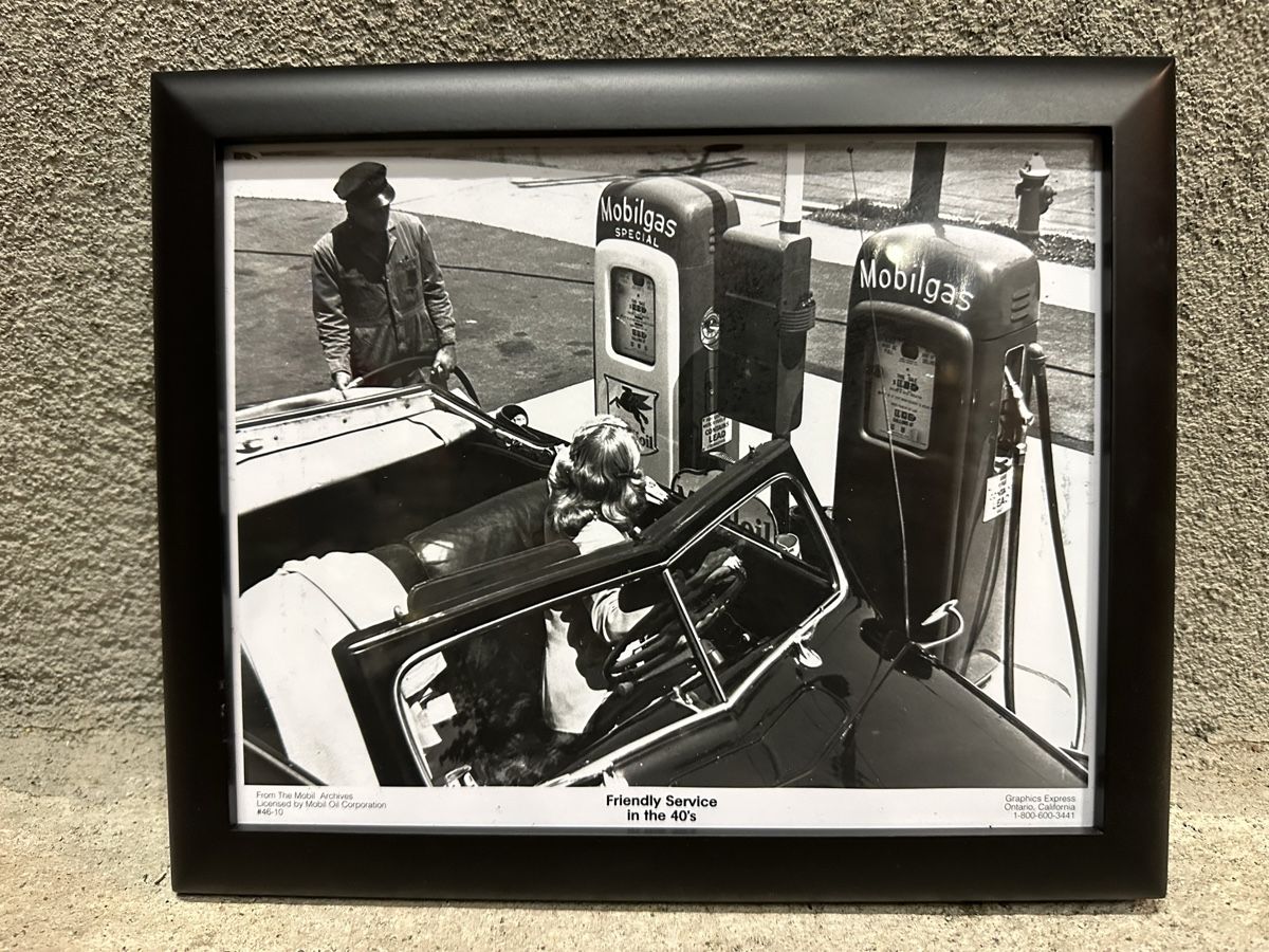 Foto & Immagini: Tankstelle mobilgas Classic  – Usato da Reinach AG venduto da rares75