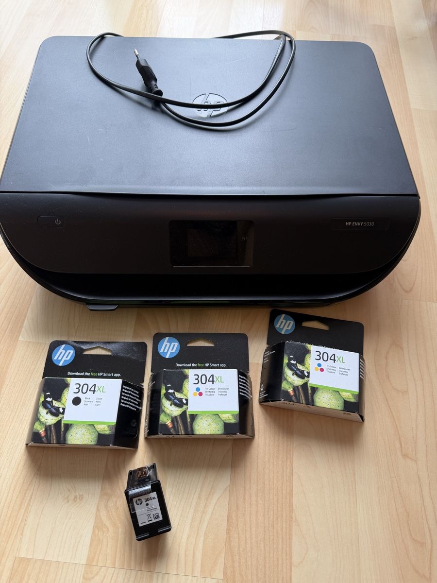 Hewlett Packard Stampanti: HP Envy 5030 inkl. Div. Patronen – Usato da Wettingen venduto da Divepad 3