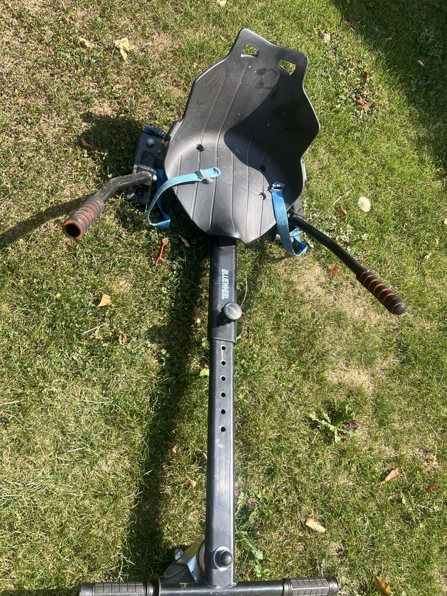 Hoverboards: Bluewheel Hoverboard-Sitz – D'occasion à Aarau par dju_8qcq