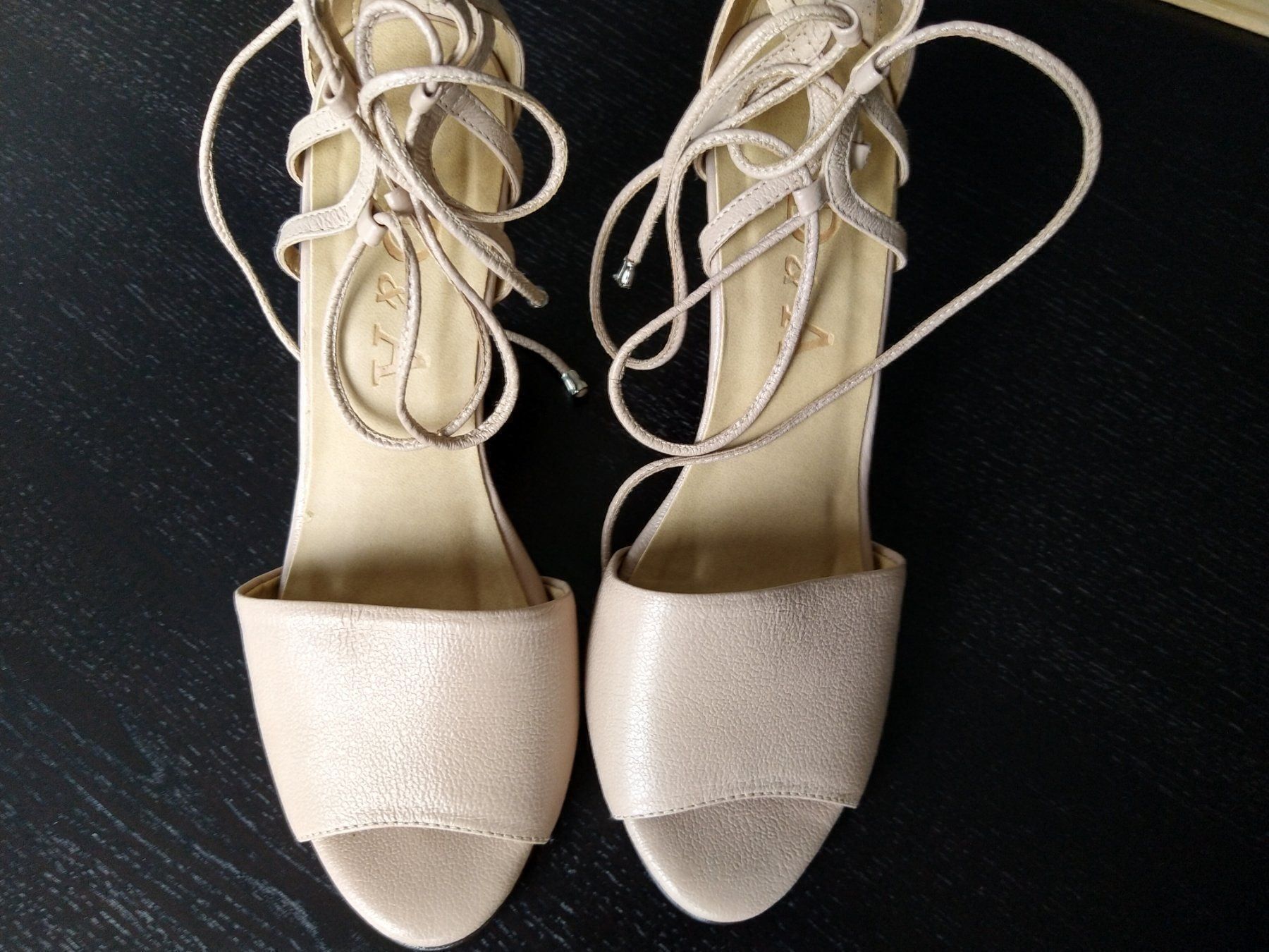 Scarpe da donna: Sandalen wie neu Grösse 39 – Usato da Wiesendangen venduto da troawus 2
